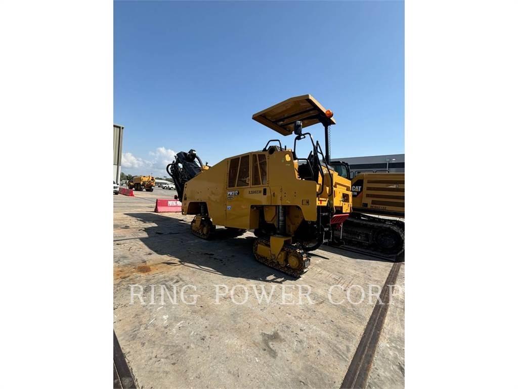 CAT PM312 Asfalta savācējs