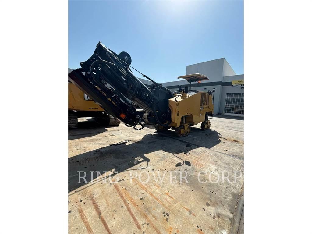 CAT PM312 Asfalta savācējs