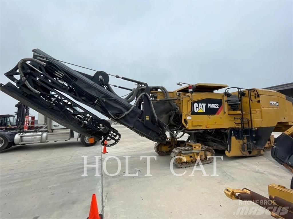 CAT PM822 Asfalta savācējs
