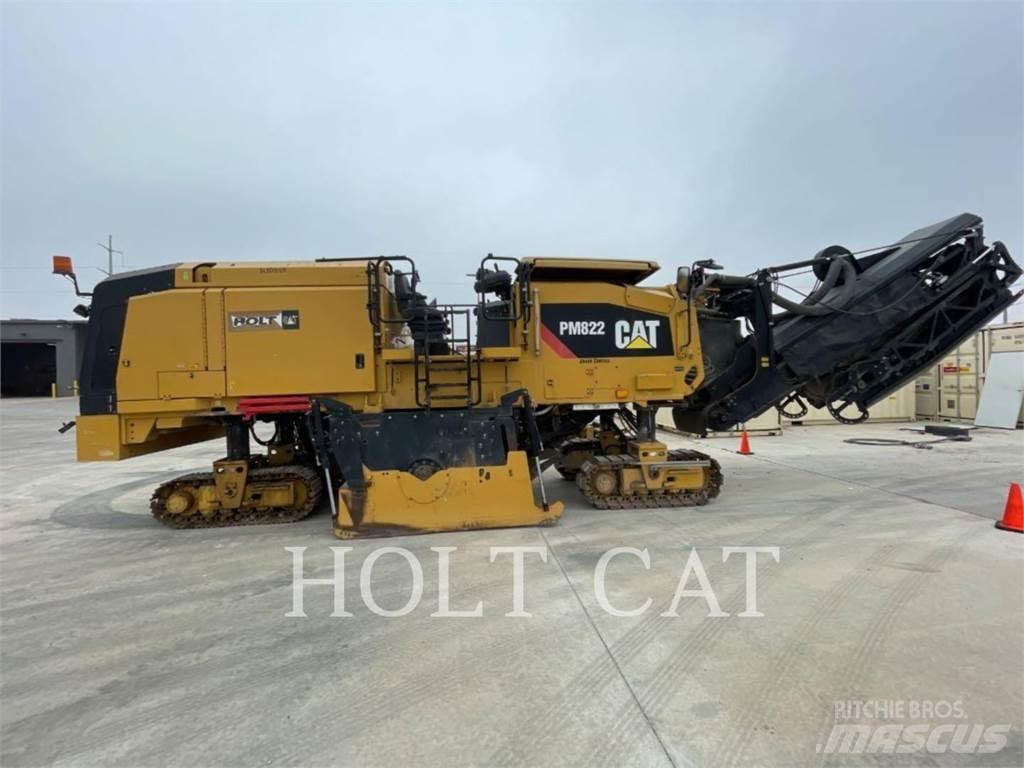 CAT PM822 Asfalta savācējs