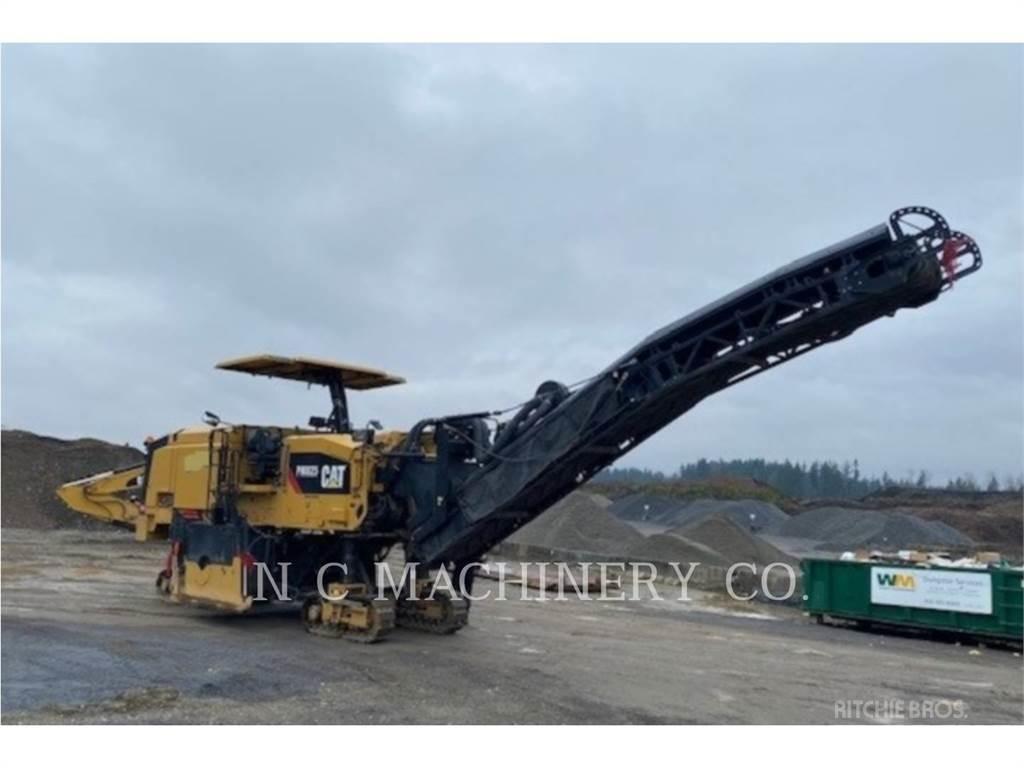 CAT PM825 Asfalta klājēji