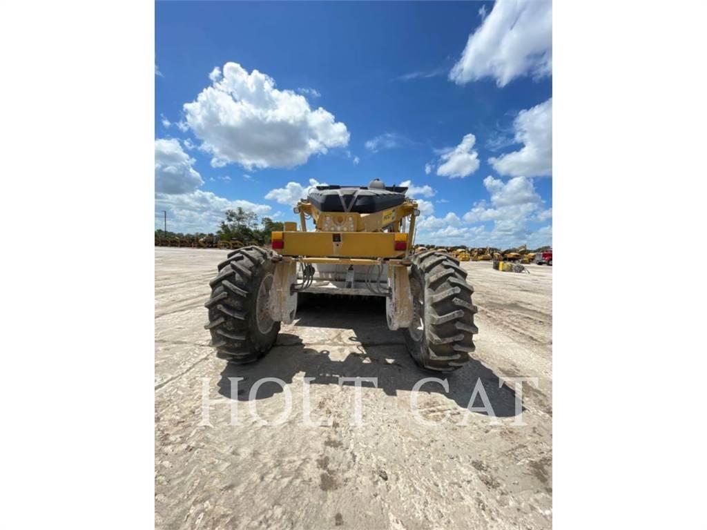 CAT RM300 Asfalta savācējs