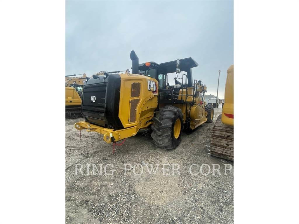 CAT RM400 Asfalta savācējs