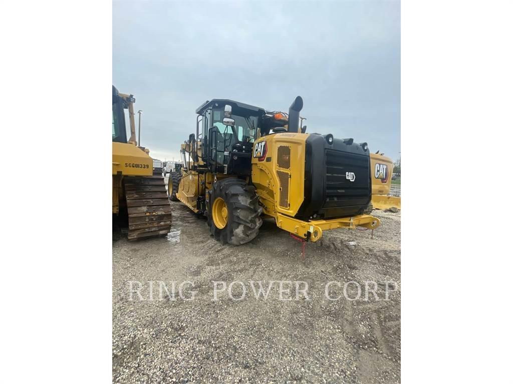 CAT RM400 Asfalta savācējs