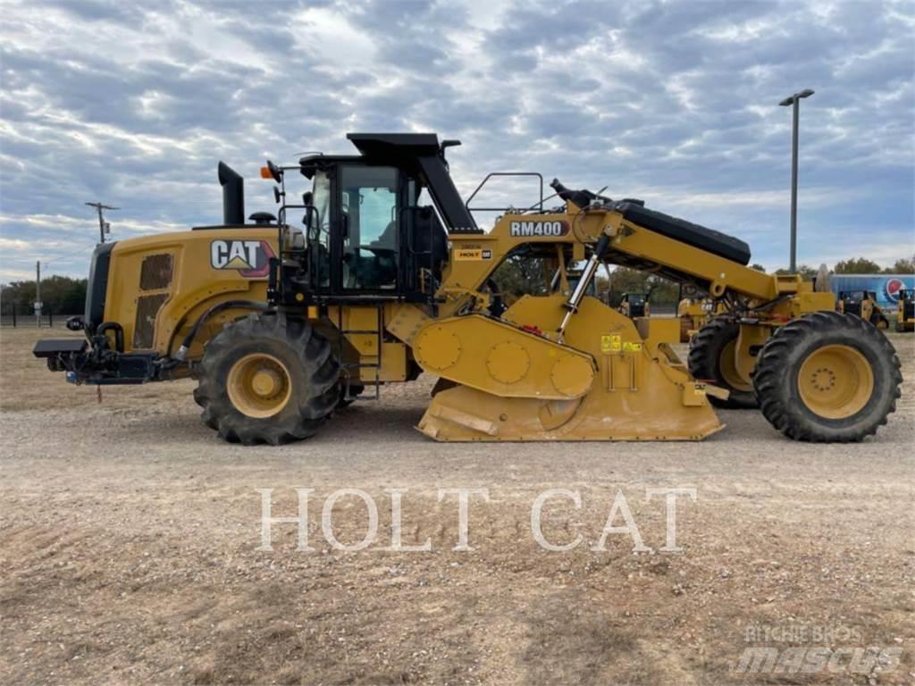 CAT RM400 Asfalta savācējs