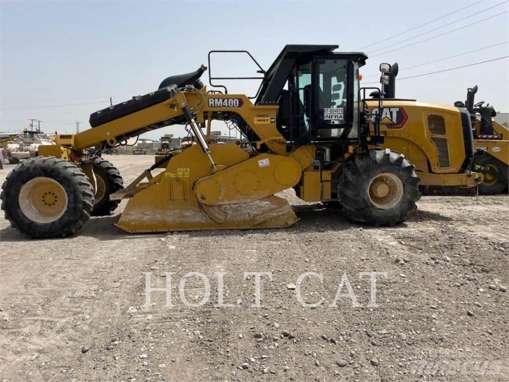 CAT RM400 Asfalta savācējs