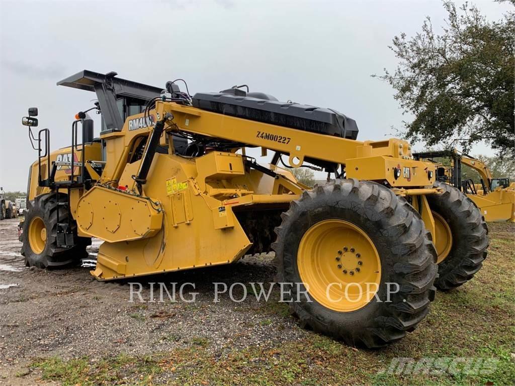 CAT RM400 Asfalta savācējs