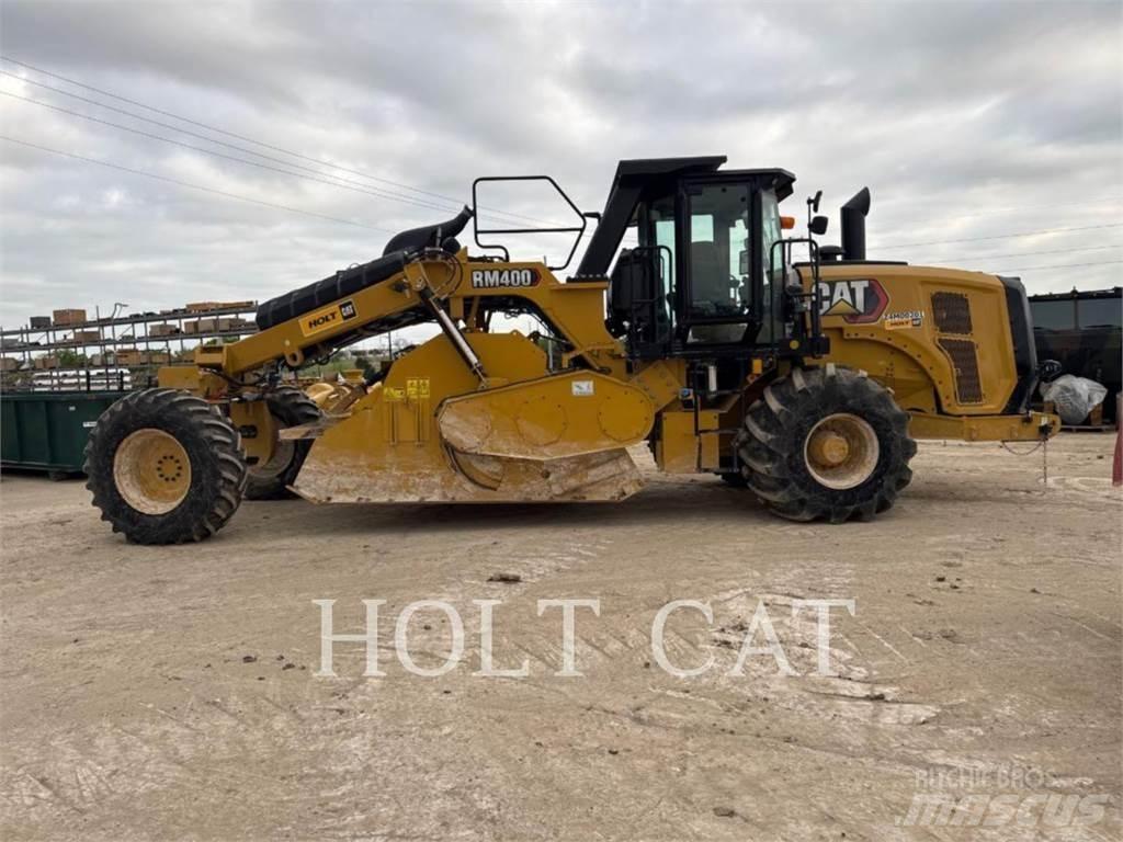 CAT RM400 CAB Asfalta savācējs