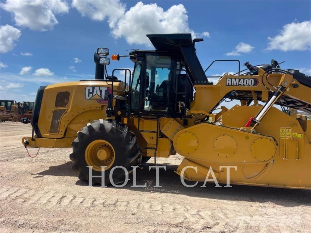 CAT RM400 CAB Asfalta savācējs