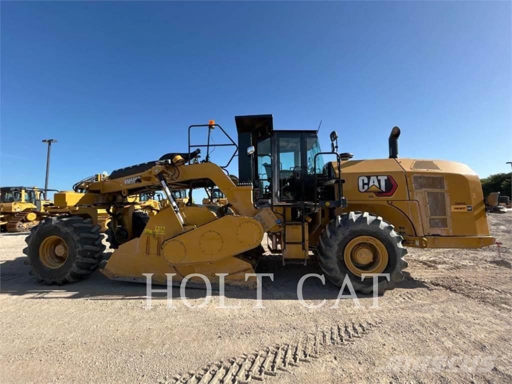 CAT RM500B CAB Asfalta savācējs