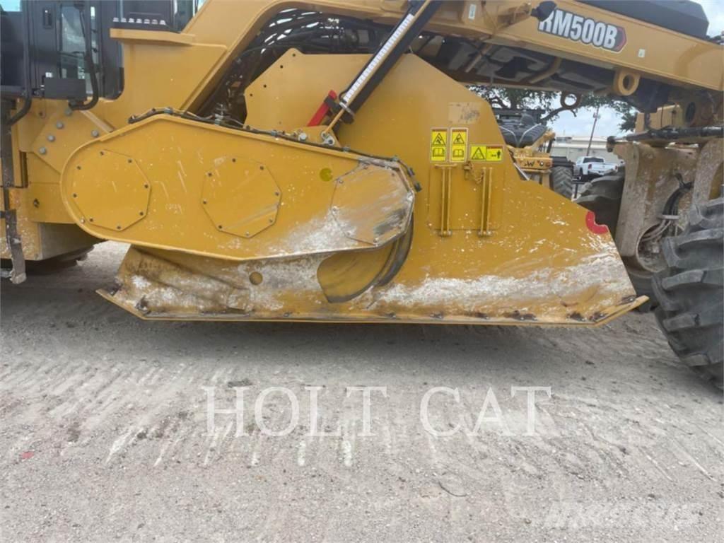 CAT RM500B CAB Asfalta savācējs