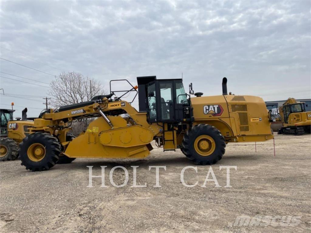CAT RM500B CAB Asfalta savācējs