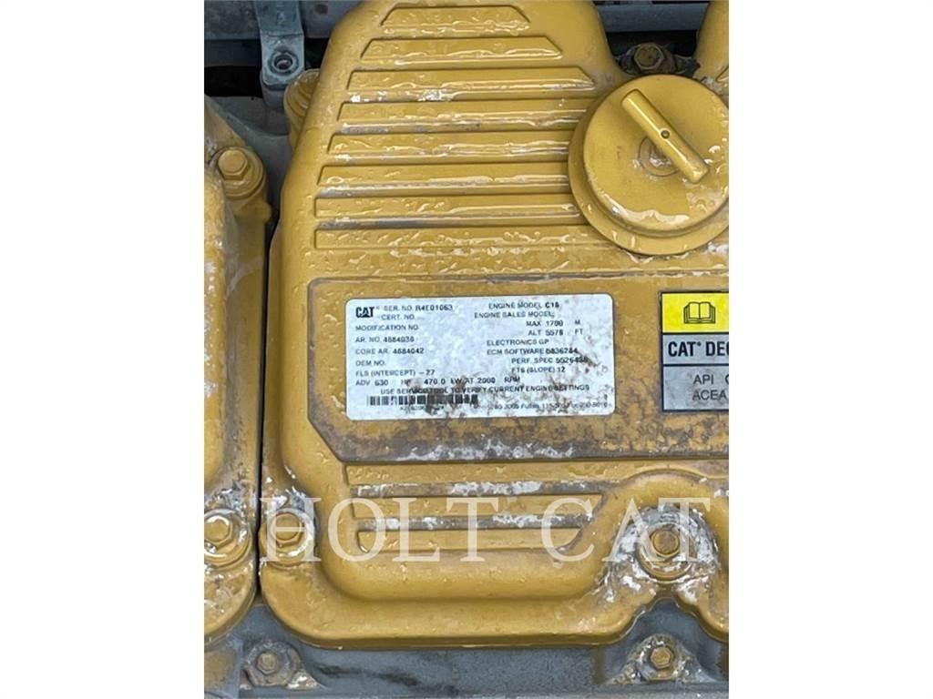 CAT RM600 CAB Asfalta savācējs