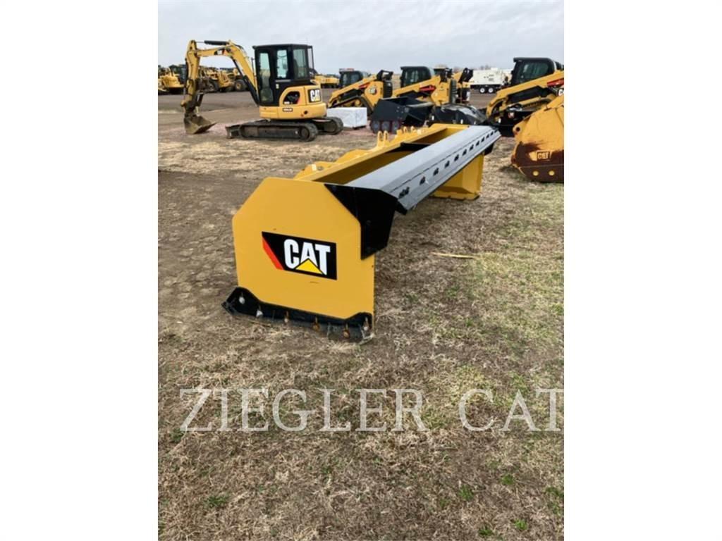CAT STRAIT SNOW PUSHER Sniega metēji