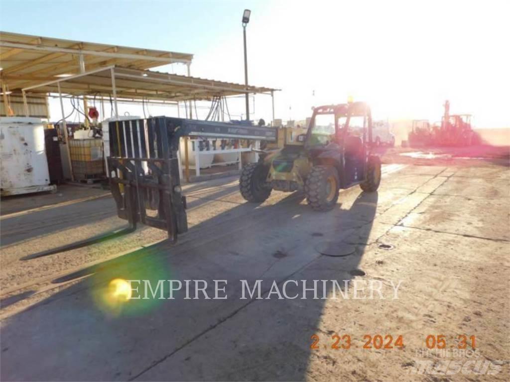 CAT TH255C Teleskopiskie manipulatori