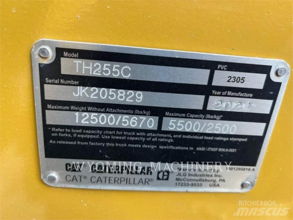 CAT TH255C Teleskopiskie manipulatori