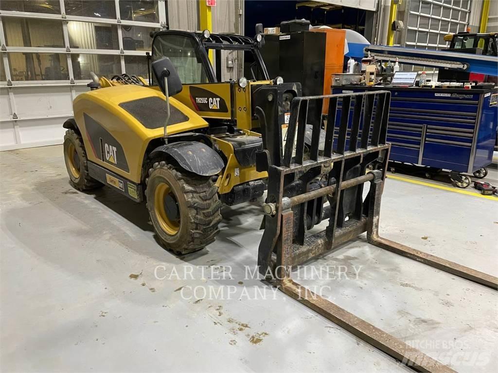 CAT TH255C Teleskopiskie manipulatori