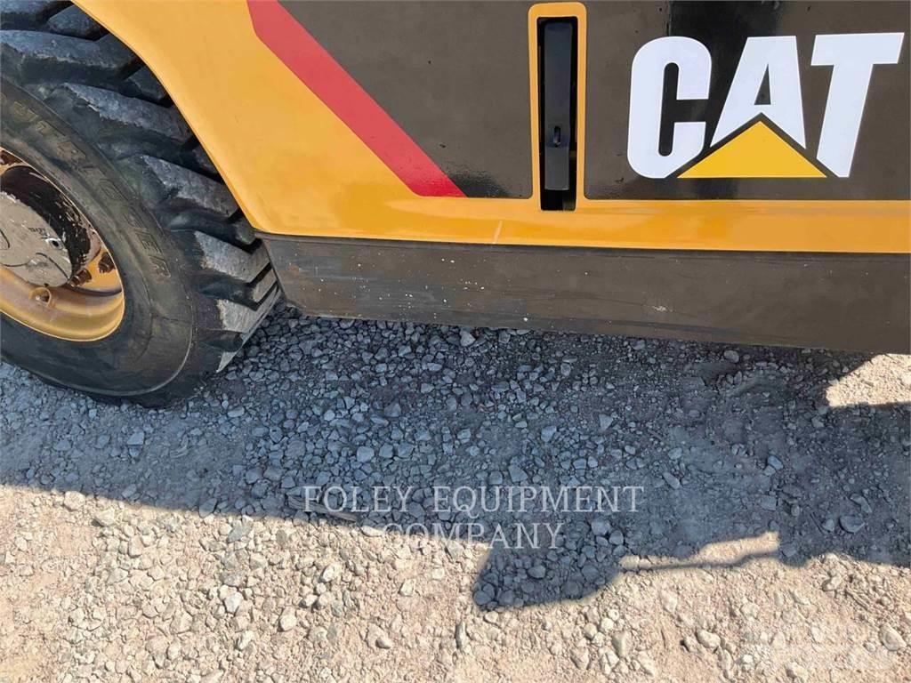 CAT TH255C Skrēperi