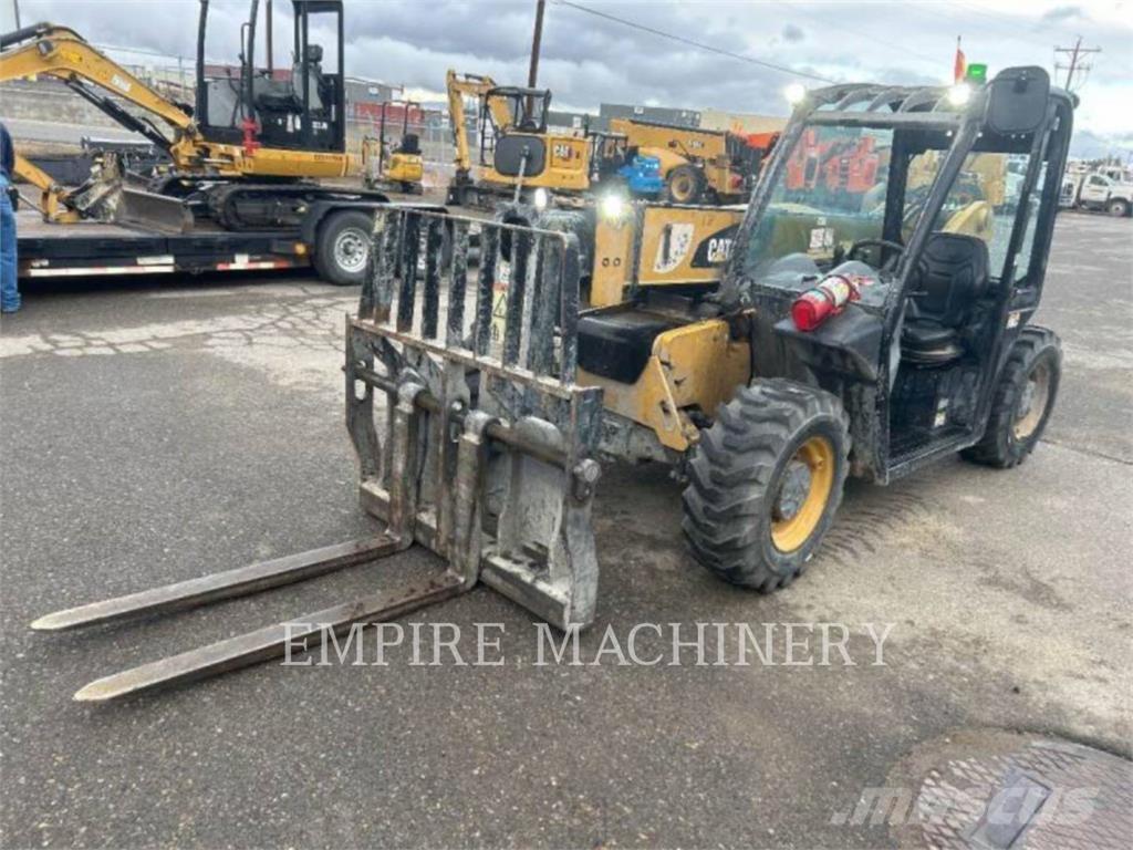 CAT TH255C Teleskopiskie manipulatori