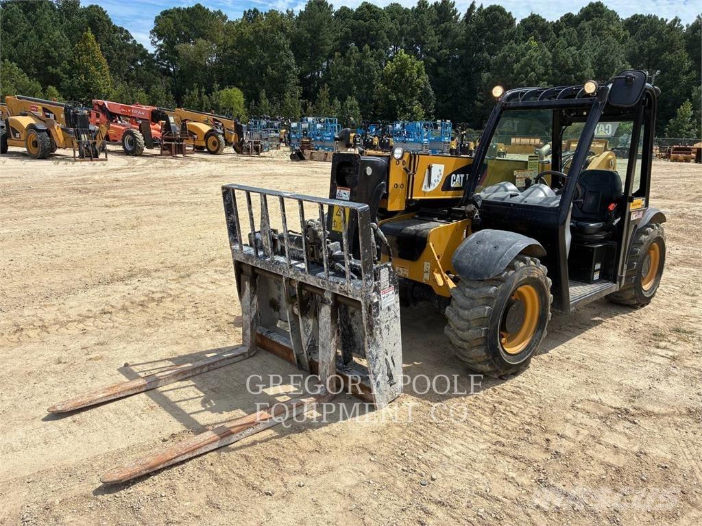 CAT TH255C Teleskopiskie manipulatori