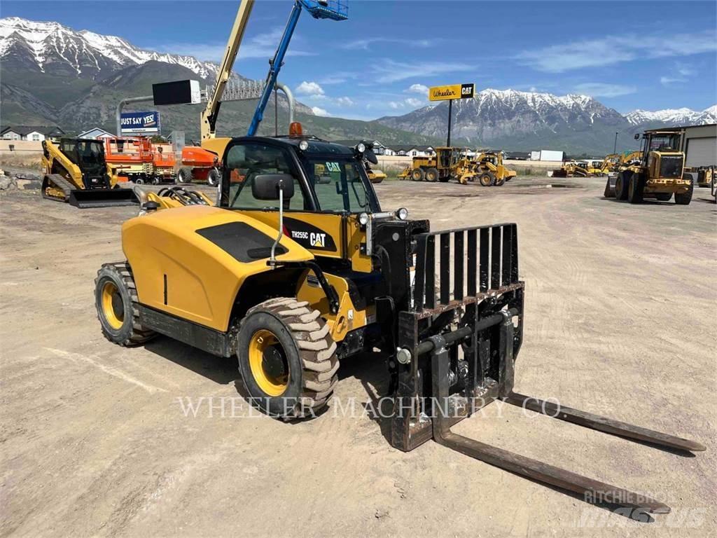 CAT TH255C CB Teleskopiskie manipulatori