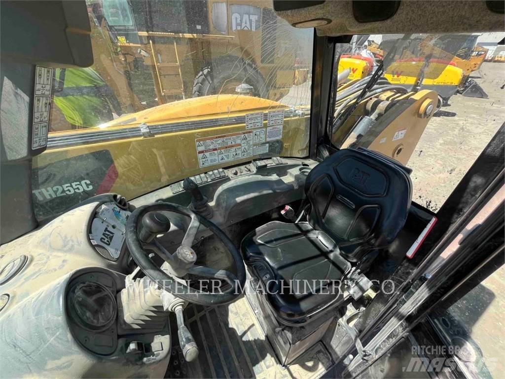 CAT TH255C CB Teleskopiskie manipulatori
