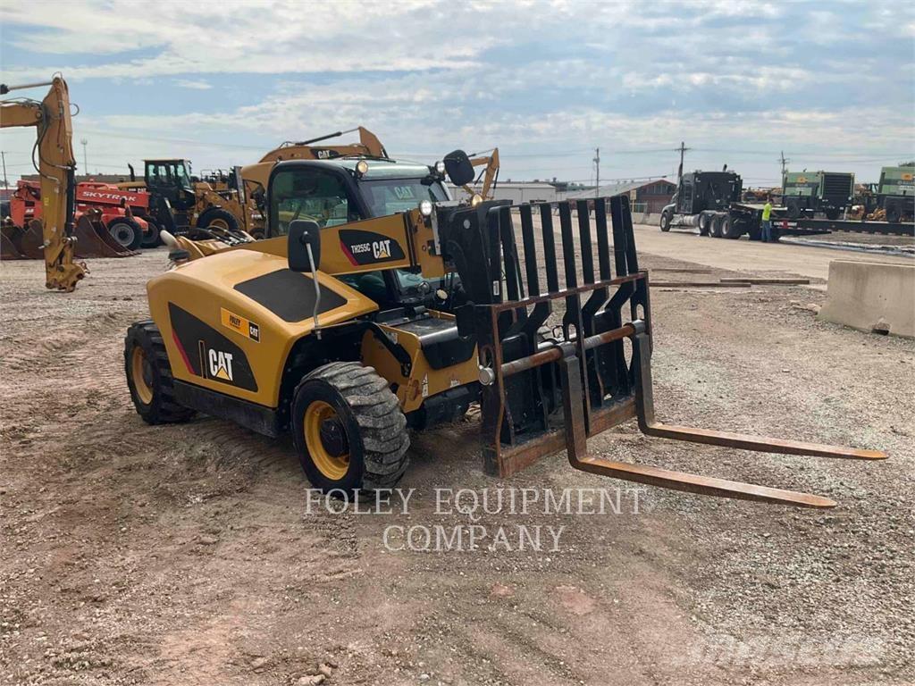 CAT TH255CC Teleskopiskie manipulatori
