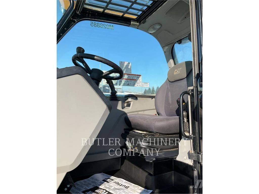 CAT TH514D Teleskopiskie manipulatori