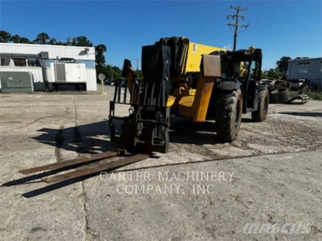 CAT TL 1055 C Teleskopiskie manipulatori