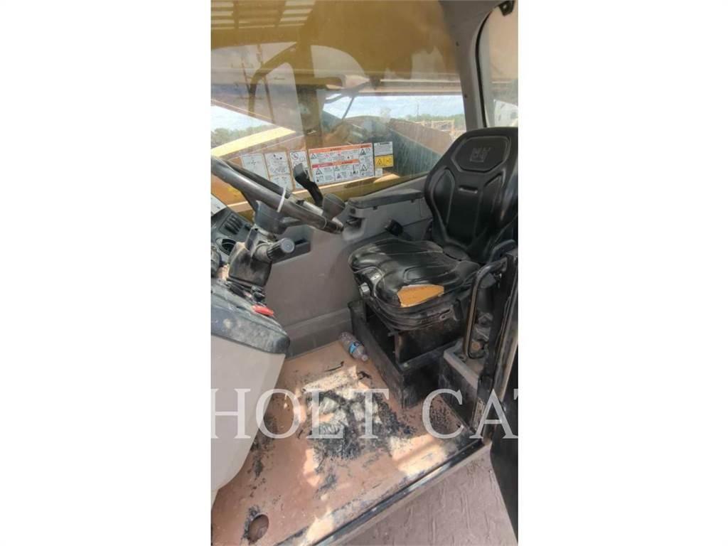 CAT TL1055 Teleskopiskie manipulatori