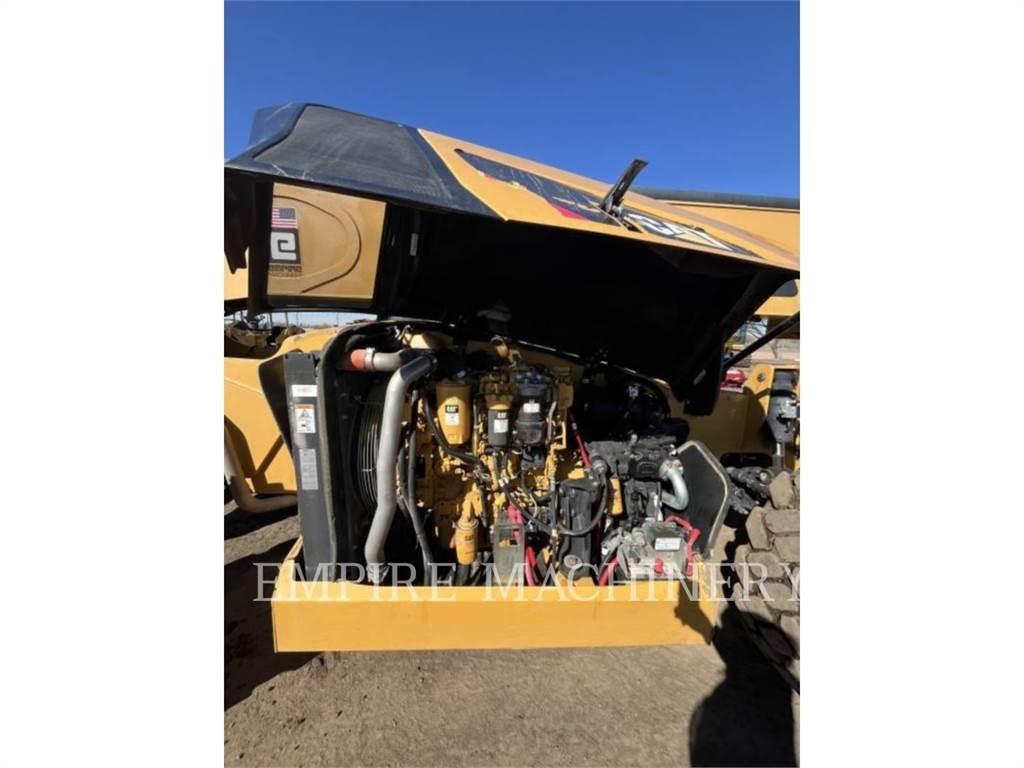 CAT TL1055D Teleskopiskie manipulatori
