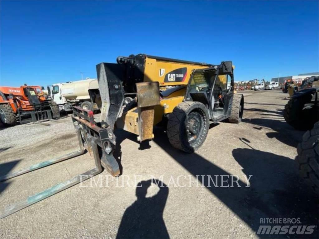 CAT TL1055D Teleskopiskie manipulatori