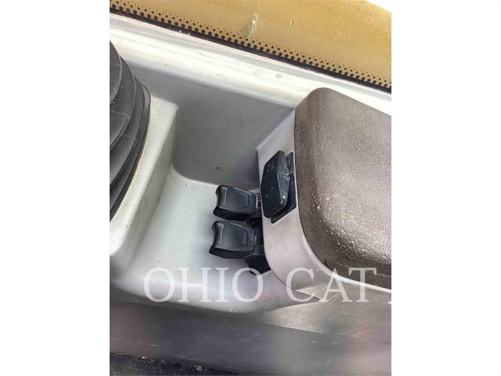 CAT TL1055D Teleskopiskie manipulatori