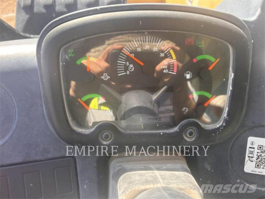 CAT TL1055D Teleskopiskie manipulatori