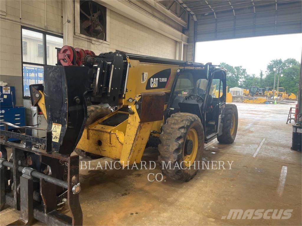 CAT TL1055D Teleskopiskie manipulatori