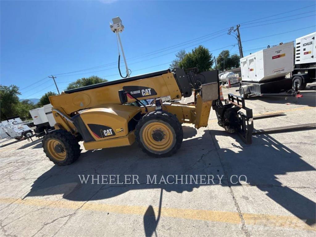 CAT TL1055D CB Teleskopiskie manipulatori