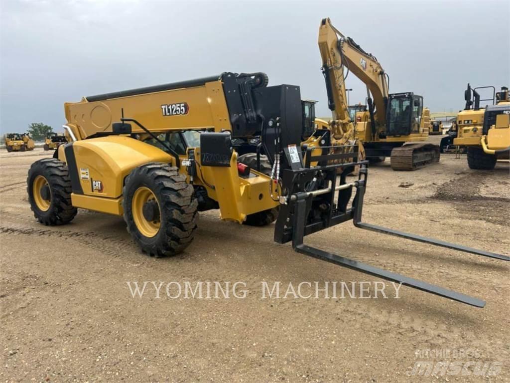 CAT TL1255 Teleskopiskie manipulatori