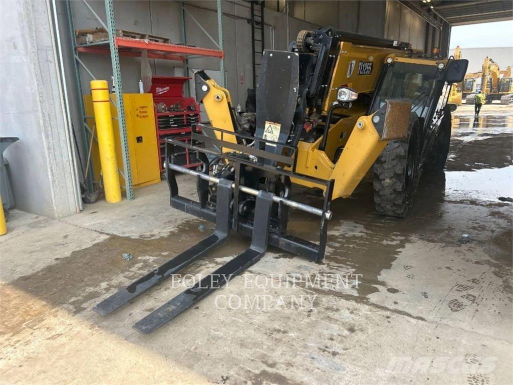 CAT TL1255-05C Teleskopiskie manipulatori