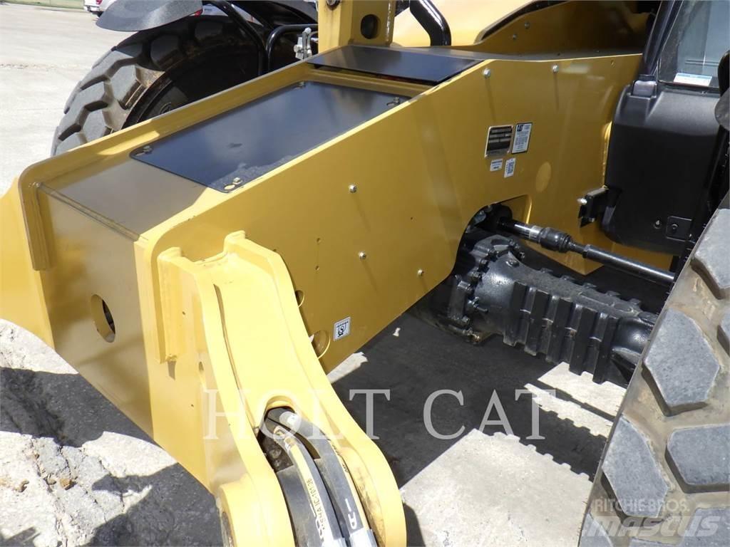 CAT TL125505 Teleskopiskie manipulatori