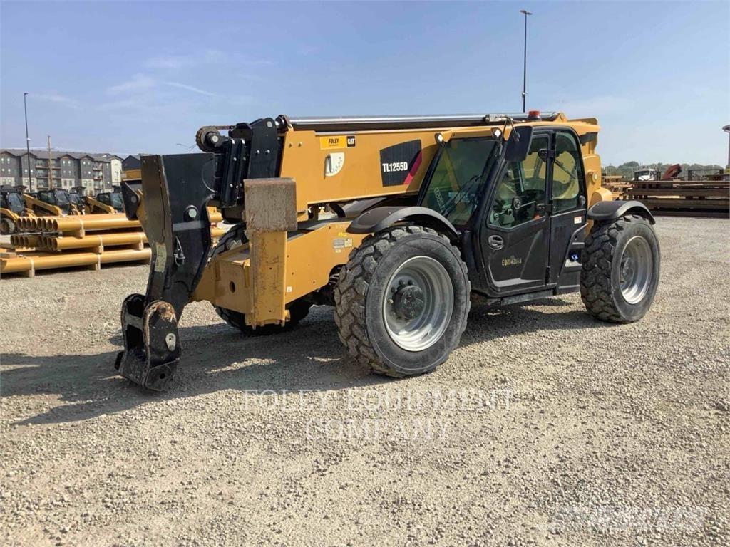 CAT TL1255D Teleskopiskie manipulatori