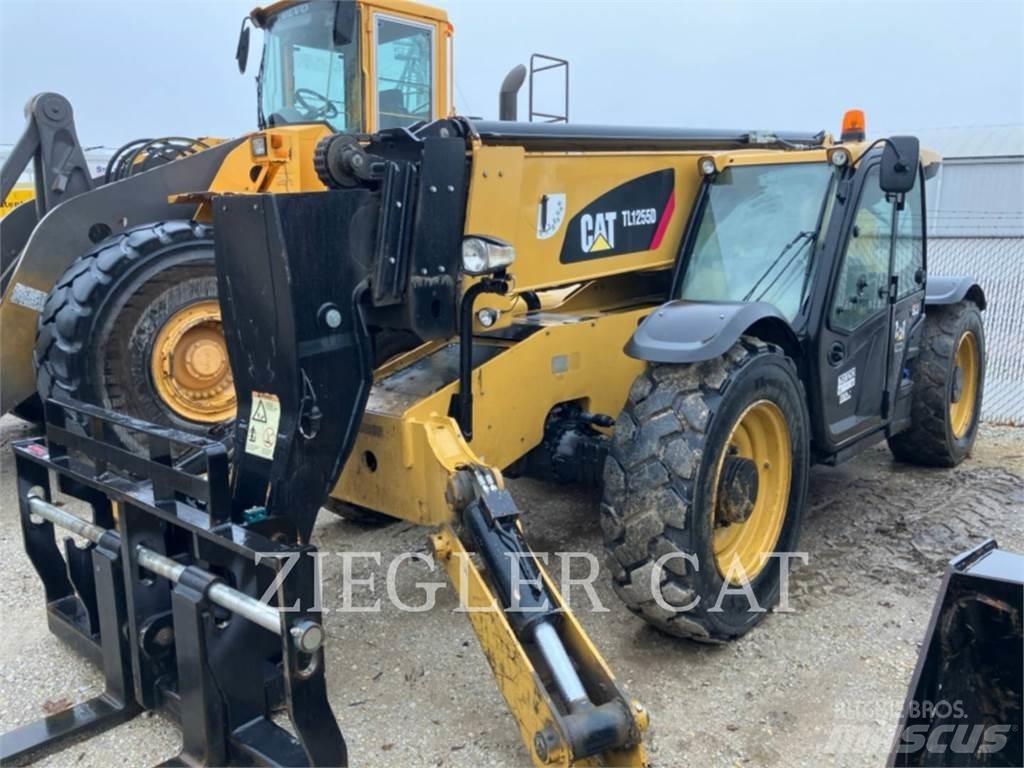 CAT TL1255D Teleskopiskie manipulatori