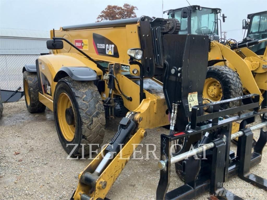 CAT TL1255D Teleskopiskie manipulatori