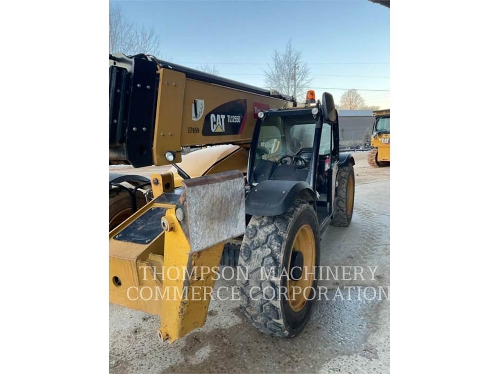 CAT TL1255D Teleskopiskie manipulatori