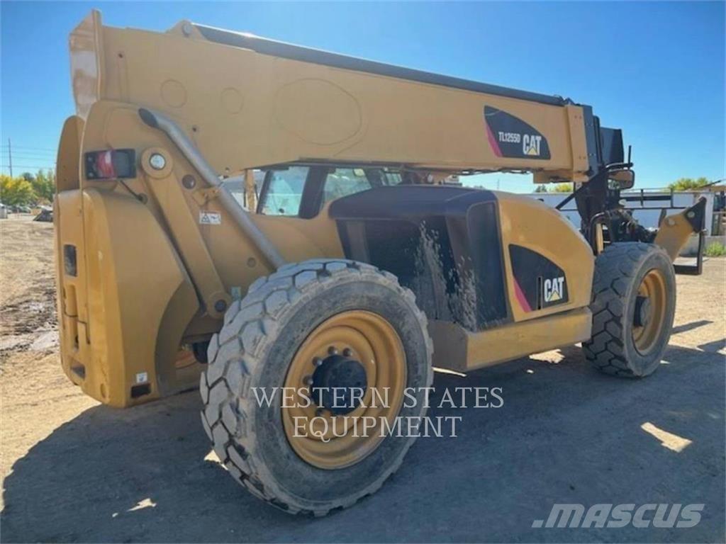 CAT TL1255D Teleskopiskie manipulatori