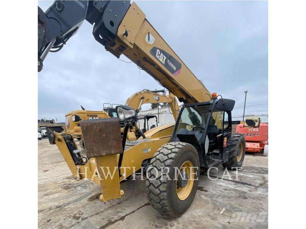 CAT TL1255D Teleskopiskie manipulatori