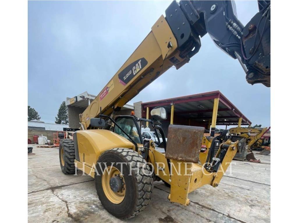 CAT TL1255D Teleskopiskie manipulatori