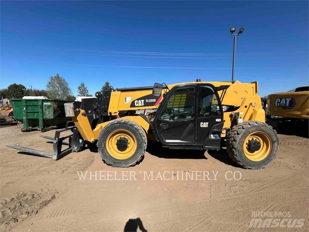 CAT TL1255D CB Teleskopiskie manipulatori
