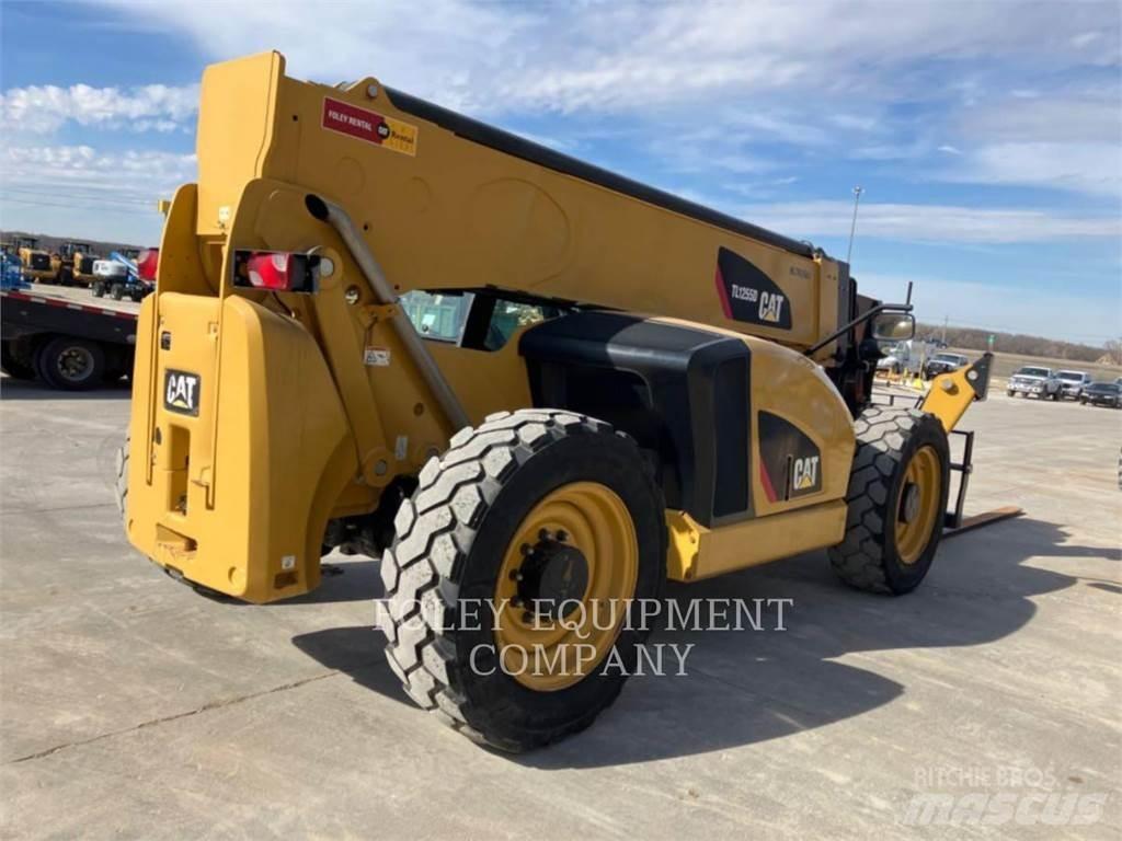 CAT TL1255DC Teleskopiskie manipulatori
