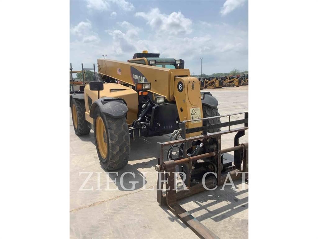 CAT TL642 Teleskopiskie manipulatori