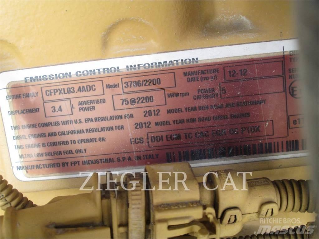 CAT TL642C Teleskopiskie manipulatori